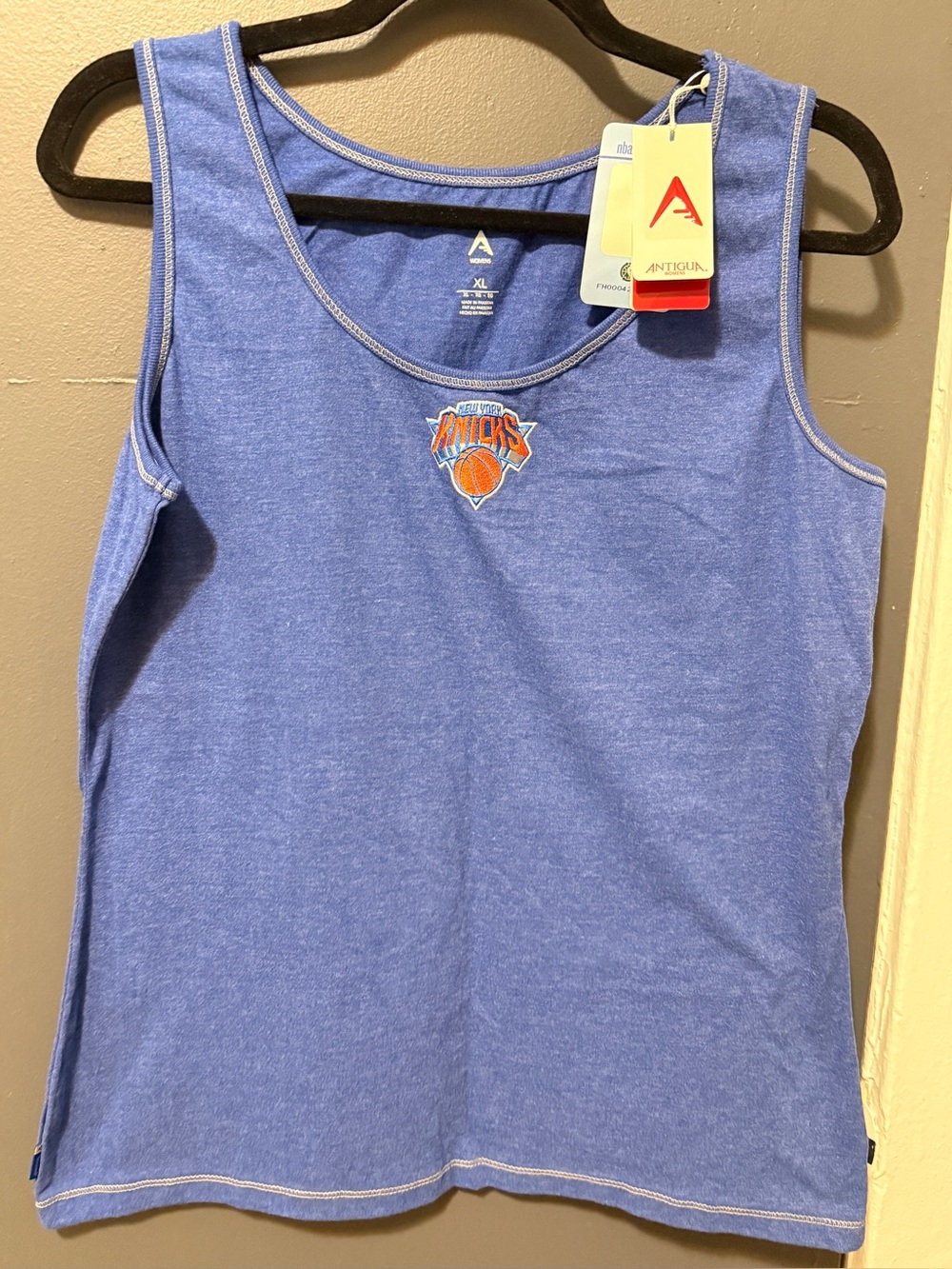 Antigua Blue New York Knicks Women's Tank Top
